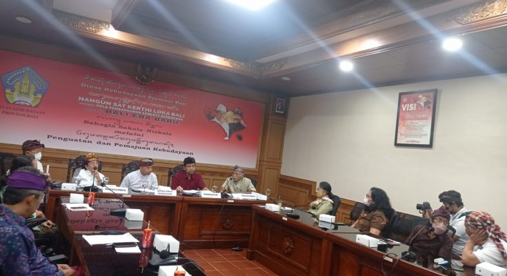 DISBUD BALI BERSAMA DINAS PMA KOMITMEN BERI PEMAHAMAN DESA ADAT TENTANG SENI SAKRAL
