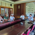 Kabid Pemajuan Hukum Adat Pimpin Audiensi Percepatan Implementasi Sipandu Beradat di Karangasem