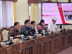 Kadis PMA Bali Hadiri Rapat Kerja Bersama Komisi IV DPRD Provinsi Bali